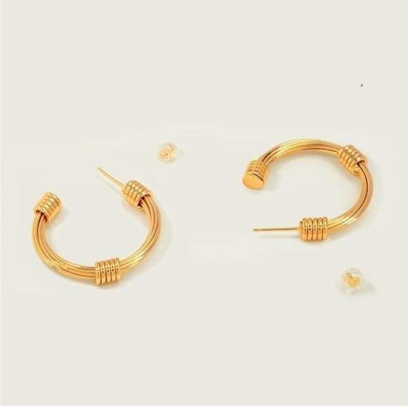 Gold 18k Gold Plated Twist Cuff Hoop Earrings - Picture 2 of 4